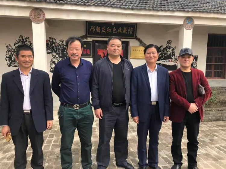 无为邢氏"凤书堂"龙门横幅越地而起!