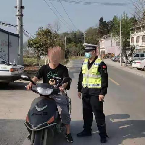 进化镇:道路交通违法行为曝光平台，这些交通违法行为别再做