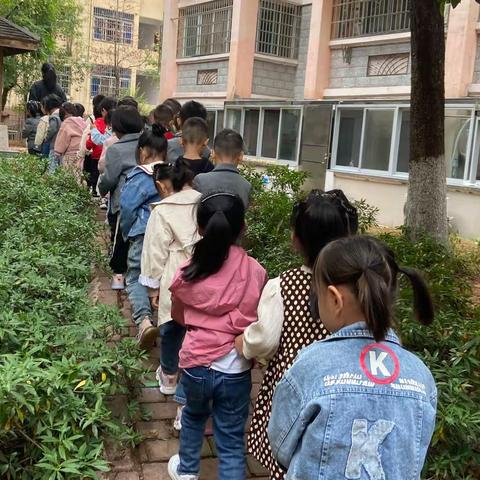 名江宝宝树幼儿园中二班😘〔开学第五周🥳〕