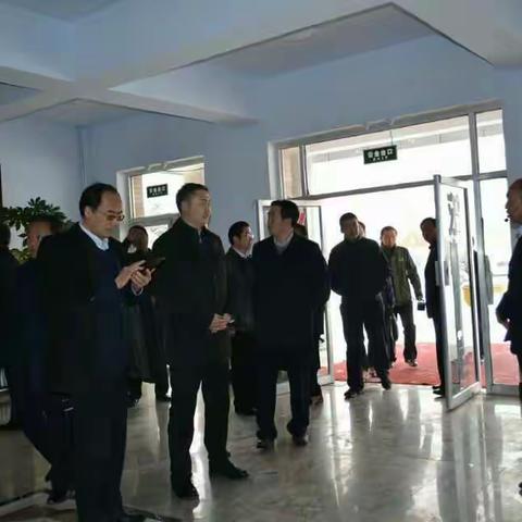 市政府领导莅临我校视察义务教育均衡发展情况