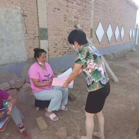 复兴镇妇联积极开展“厕所革命”宣传·助力乡村振兴活动