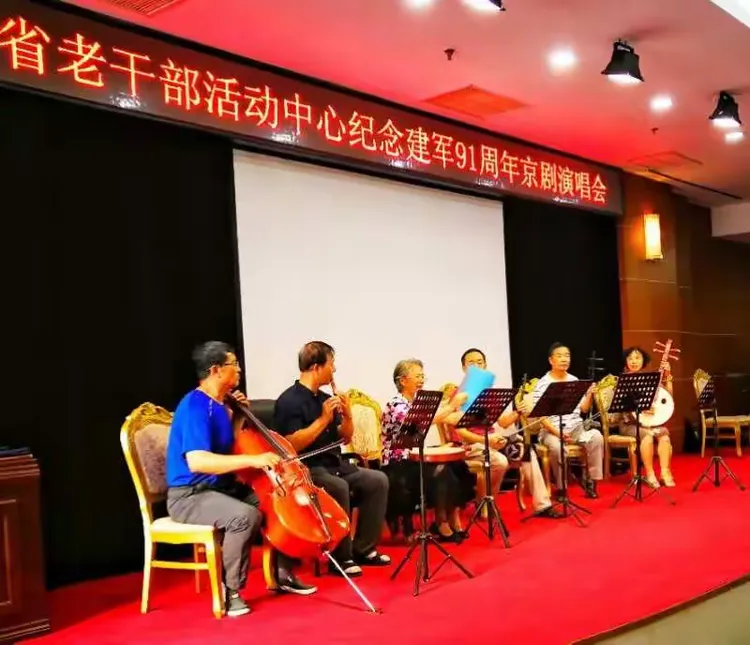 包含中国人民解放军第一五三中心医院代挂专家号，减少患者等待就医的时间的词条