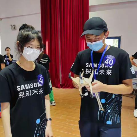 附中科技少年，放飞科技梦想——我校学子在第八届全国青年科普创新实验暨作品大赛海南赛区中取得优异成绩