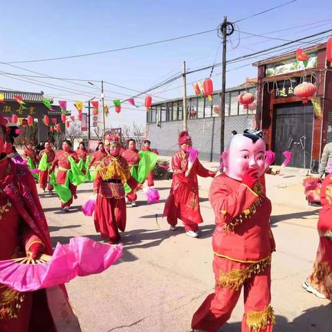 岁月新更又一春，元宵佳节赏花灯