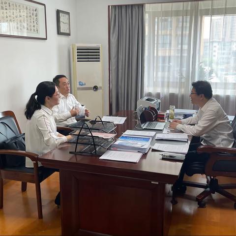 分行党委委员、行长助理闫国强带队拜访高港支行重点客户