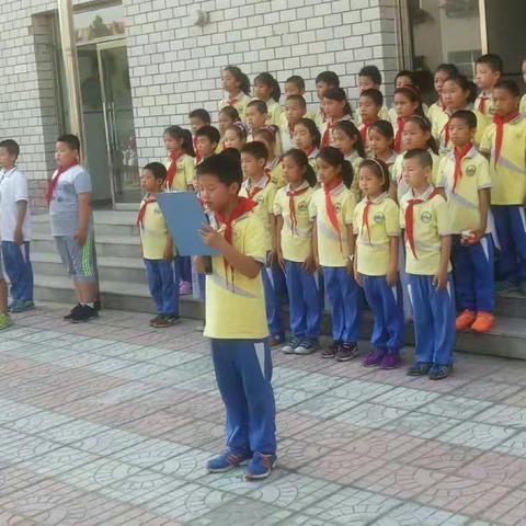 三(2)班升旗仪式