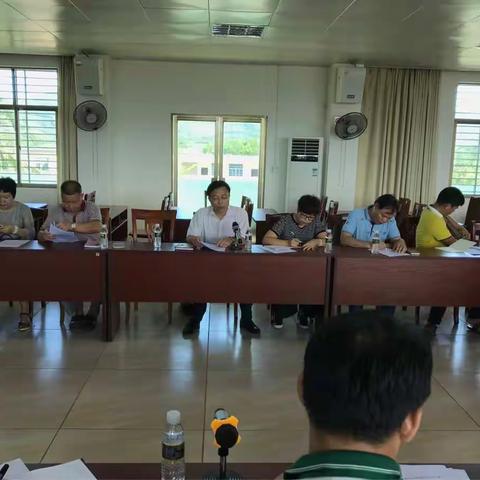杨昌志副主席一行到七叉镇调研扶贫工作