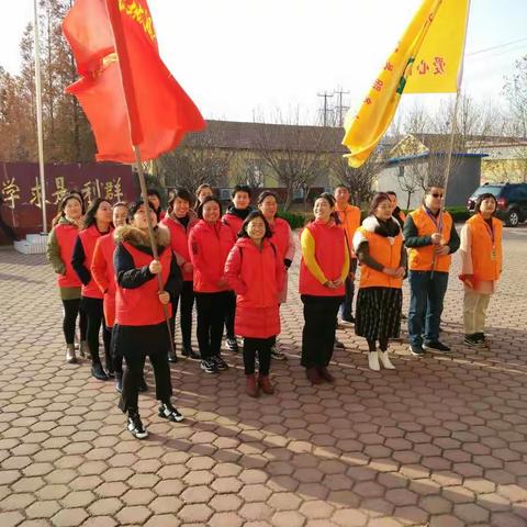 诸城市大舜公益牵手关爱桃园小学困难学生