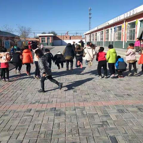 碱滩幼儿园大班一周掠影