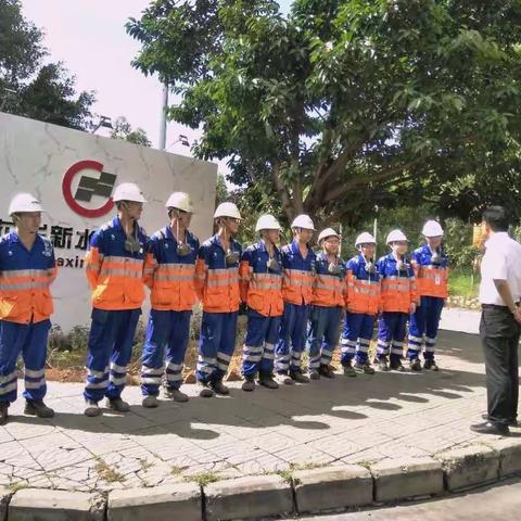 攀枝花钒钛园区领导到攀枝花工厂慰问员工