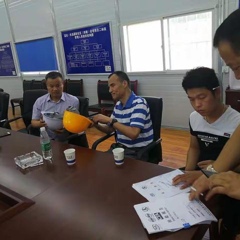 临潼区建筑工地安全帽专项检查