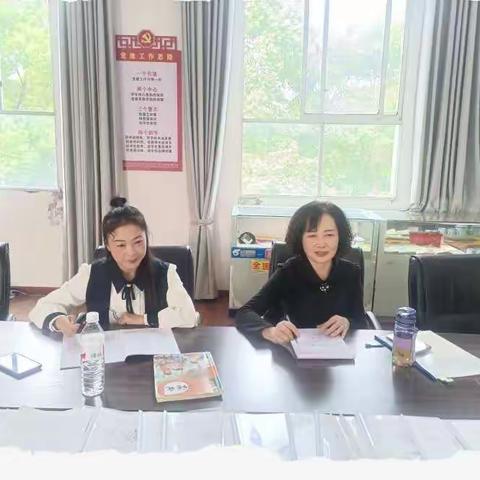 专家指导进课堂 精准把脉促提升——高县“李晓玲名校长工作室”领衔人李晓玲校长莅临云山小学指导教学工作