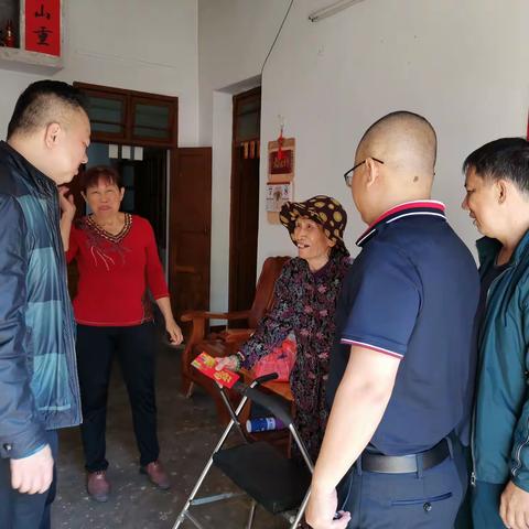 屯昌县供销合作联社开展“送温暖、献爱心”走访慰问活动