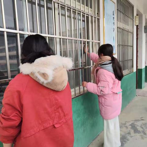 除尘辞旧岁，整洁迎新年——凉亭中学“除旧迎新”劳动教育活动