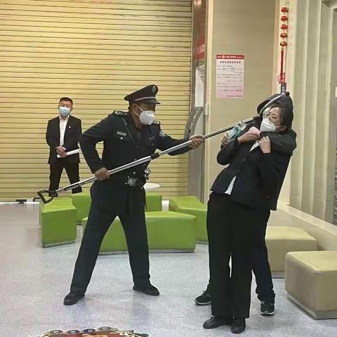 兰州新区支行组织开展放抢劫防火应急演练