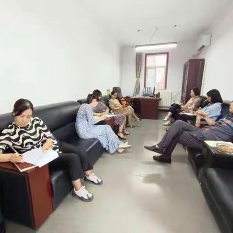 分类中心召开工作专题会议