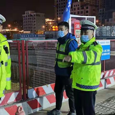 狠抓建筑垃圾清运工地