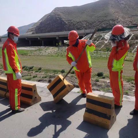 强担当除隐患 抓落实保平安——湟源公路总段节前道路安全隐患“五排查”