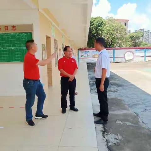 情系教育，心系教师——局领导莅临永汉镇油田小学开展慰问活动及指导工作