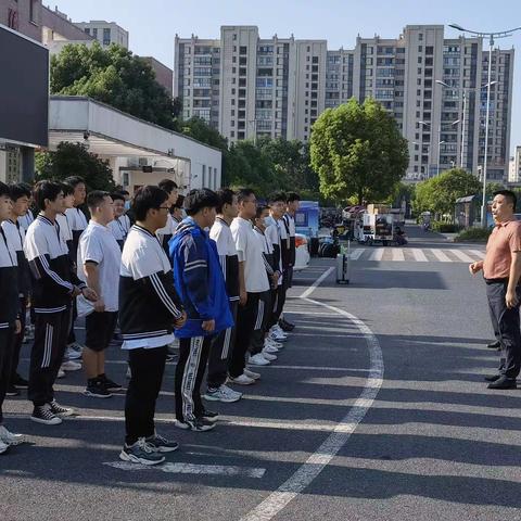 不驰于空想、不骛于虚声——芜湖电缆工业学校39名学生赴三只松鼠岗位实习并就业