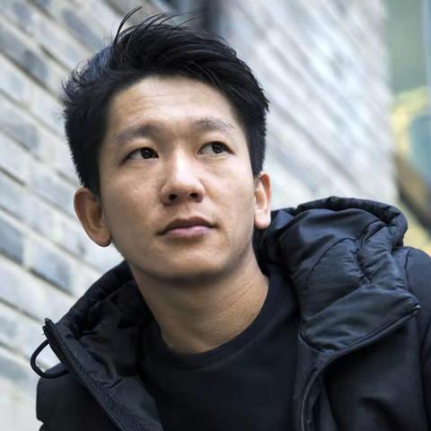年轻的中国美协会员～李应华