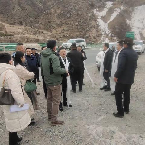 省乡村振兴局领导莅临当巴村督导检查“一讲两稳三促”活动工作