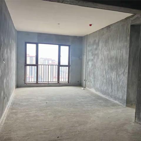 出售：只卖3天，房东血亏15万，云锦台急卖一期，产权75，正朝中庭，清水322，电梯好楼层，齐通正学区房一口价61.8万