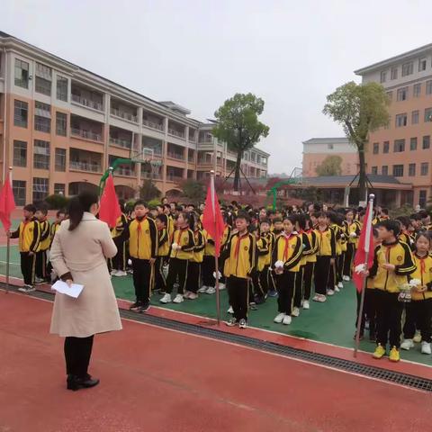 缅怀革命先烈，赓续红色血脉               ——记泰和南方龙江实验学校清明祭扫系列活动