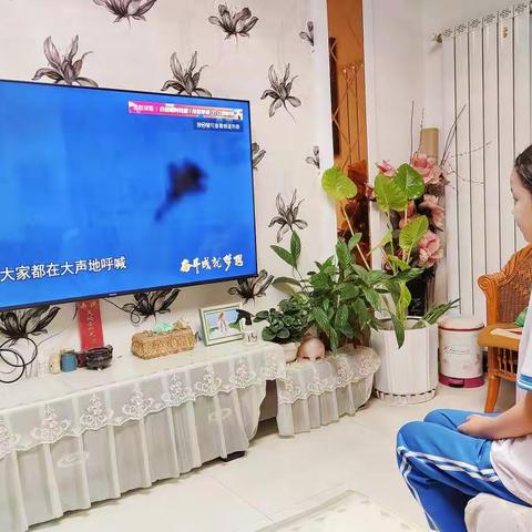 【马村区实验学校】奋斗成就梦想—我校组织观看2022年《开学第一课》