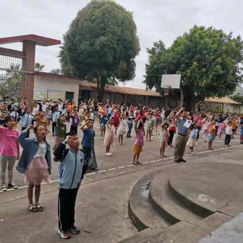 “唯吾辈自强，少年强则国强”——东郭小学开展防空疏散安全演练