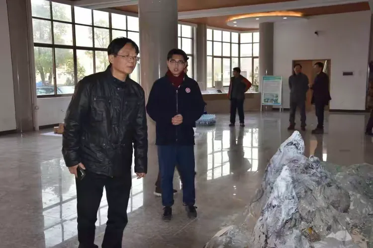 义乌市第九届中学美术"人人会设计"活动在义亭中学举行!