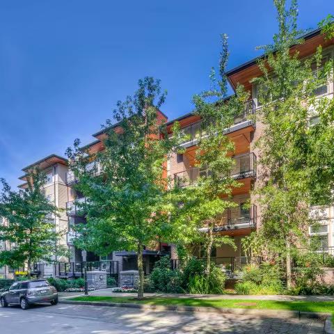 出租：UBC校园超大三房三卫1400尺带家具出租☎️6047274608