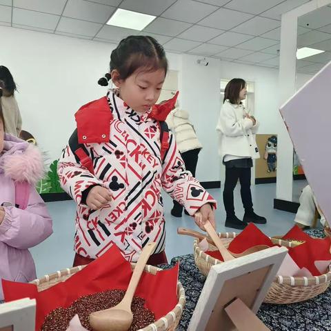 “童”你一起，“幼”见美好