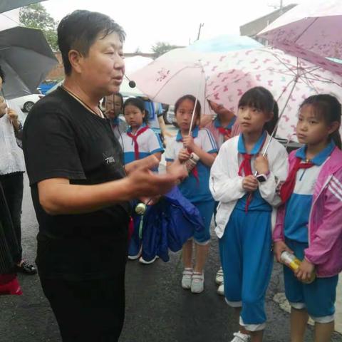 雨中游走老城，感受古城古韵——西大街小学地方文化进校园活动掠影