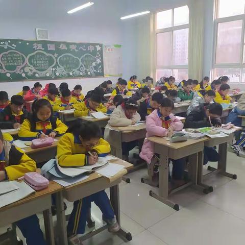 五年级课后服务和多彩社团