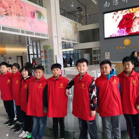 让心灵充满爱，让世界充满爱，我们在行动！——十五小东校区三（12）班精灵中队爱心实践活动