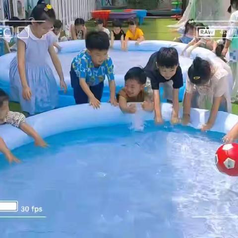 享受童年的美好时光🤗