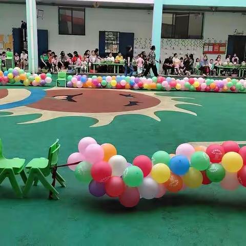 “回首，感恩，收获，起航”第二幼儿园2019届学前班毕业典礼