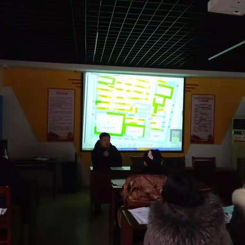 车站街道兴东社区新入职网格员走访低保户