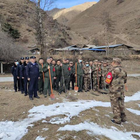 防火演练进行时   防火宣传同步行