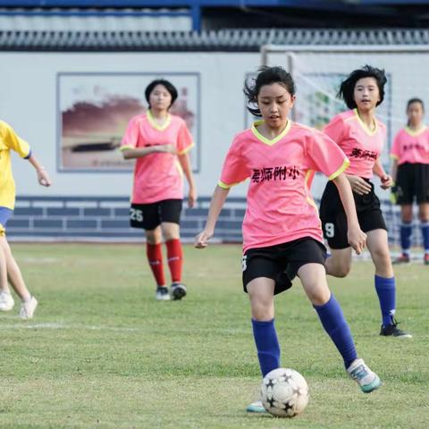 2020-2021学年第二学期附小女足比赛精彩