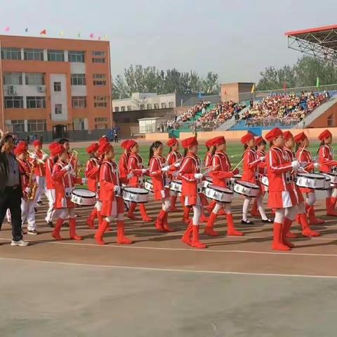 汇德砺能济于幸福，孩子们幸福的摇篮！热烈祝贺汇济小学“我运动我健康我成长我幸福”春季运动会胜利召开！