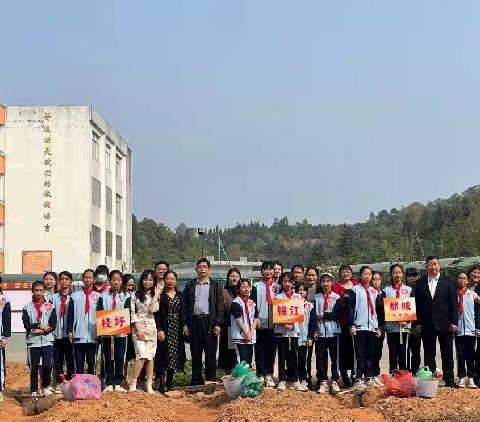 小手大比拼, 劳动最光荣——都城中心校教育集团劳动技能大比拼活动侧记