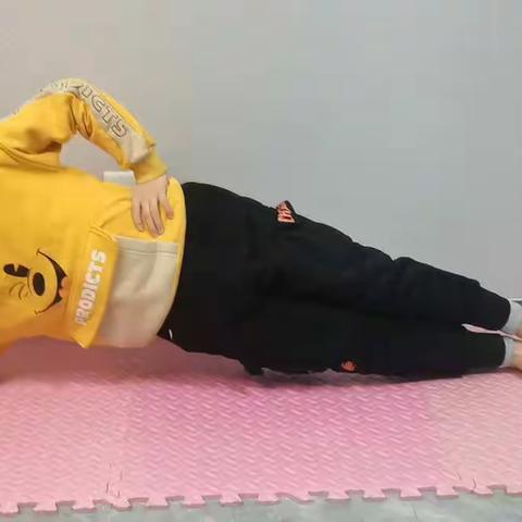 寒假中运动 强身在行动 ——郑州经开区外国语小学寒假体育特色训练展示活动