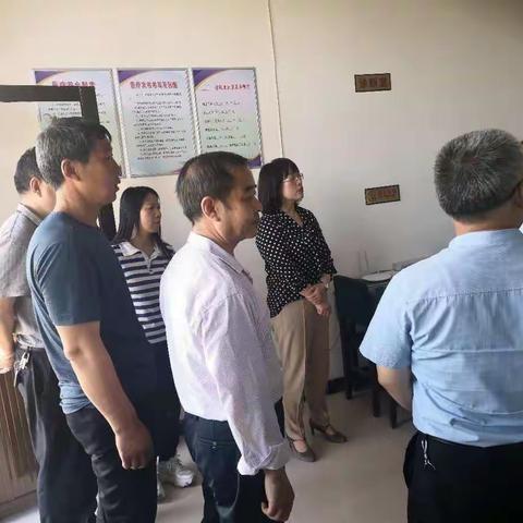 张中伟副县长莅临黎侯镇卫生院对村卫生室建设及乡医工资待遇等工作进行调研