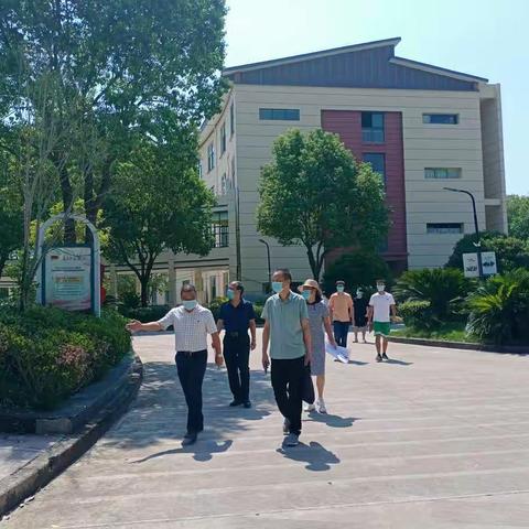 大陈镇学校举行开学前疫情防控工作专项督查