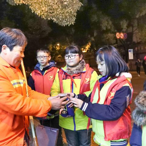 一杯姜茶   温暖上饶----上饶市逸夫小学暖冬公益行掠影