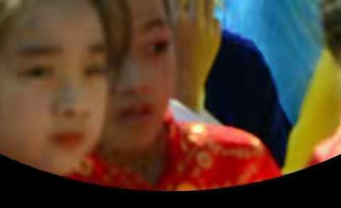 甜蜜的微笑那么美好，品味照片中的故事那么幸福！