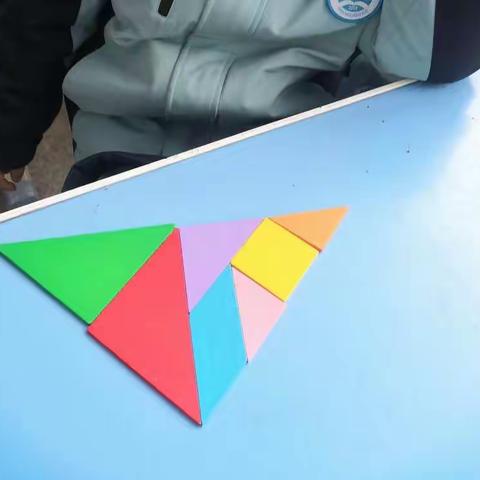 玩转七巧板之三角形（2022级10班）