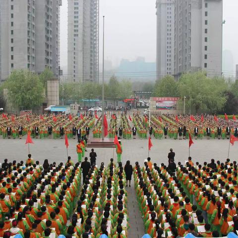 师生同读百年党史，家校共享万卷书香---市桂园学校举行“世界读书日”启动仪式